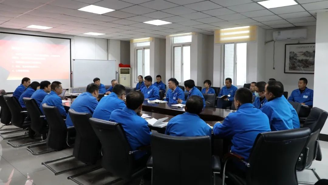 嚴鑒鉑：把銷售隊伍鍛造成一支鐵軍、一面旗幟！